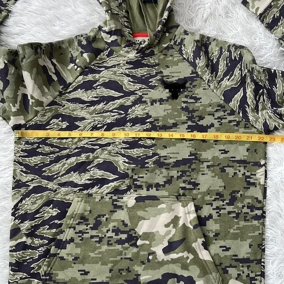 Under Armour Men’s the Rock project Veterans hoodie Dwayne Johnson khaki size M